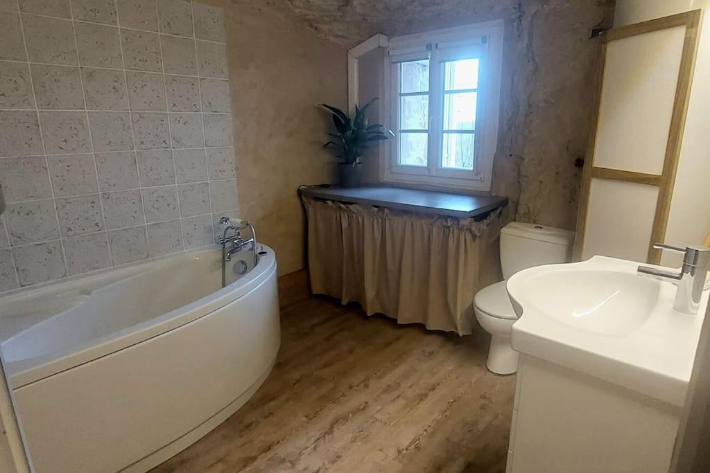 Troglo Entre Caves Et Chateaux Montlouis-sur-Loire Exteriér fotografie
